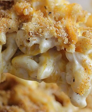 5-Cheese Macaroni & Cheese {Mind Over Batter}