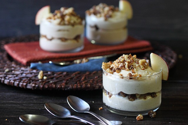 No Bake Apple Cheesecakes with Candied Walnuts {mind-over-batter.com}