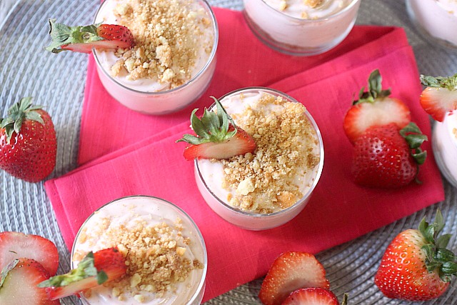 Strawberry No Bake Cheesecakes {mind-over-batter.com}