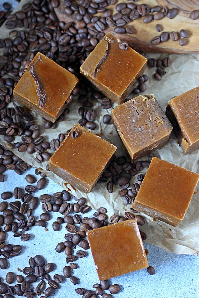 How to make Vietnamese Coffee Ice Cubes --- www.mind-over-batter.com